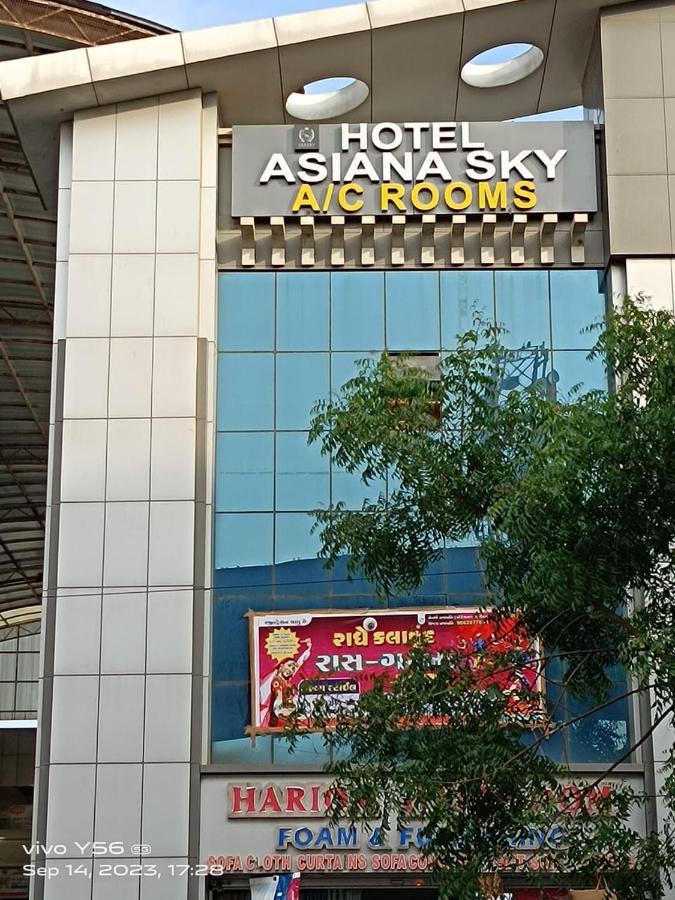 Hotel Asiana Sky Motera Ahmedabad Esterno foto