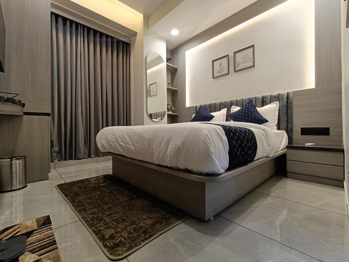 Hotel Asiana Sky Motera Ahmedabad Esterno foto