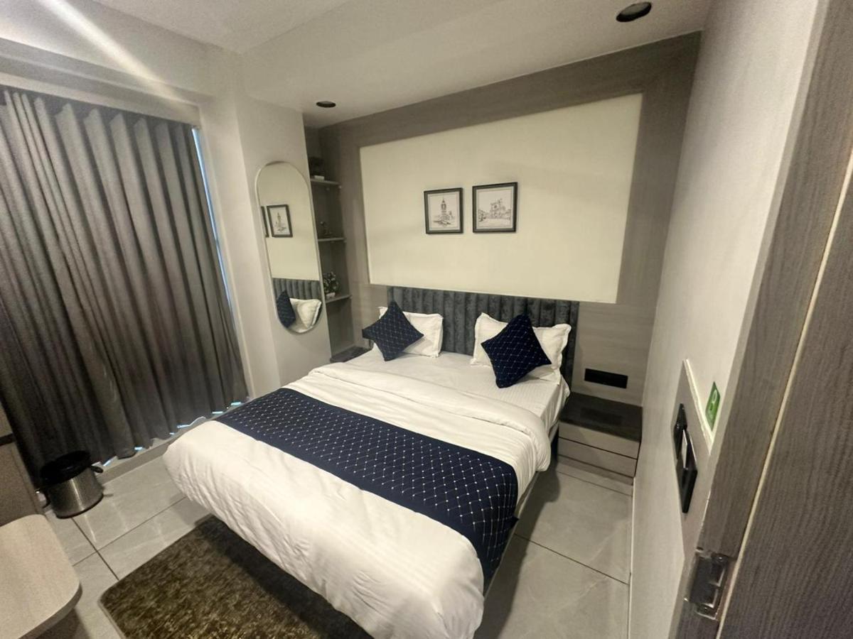 Hotel Asiana Sky Motera Ahmedabad Esterno foto