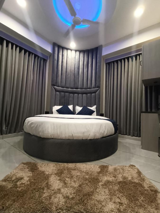 Hotel Asiana Sky Motera Ahmedabad Esterno foto