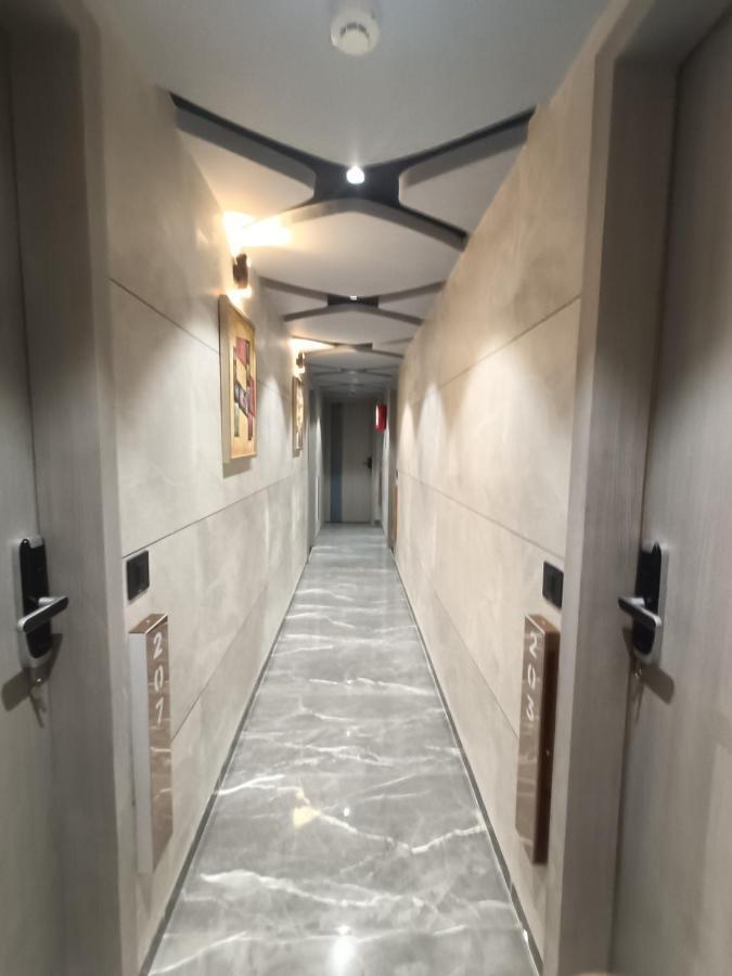 Hotel Asiana Sky Motera Ahmedabad Esterno foto