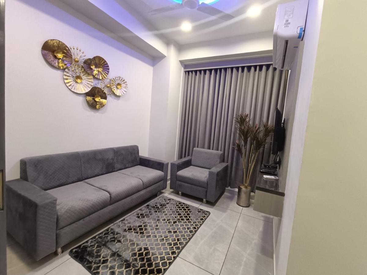Hotel Asiana Sky Motera Ahmedabad Esterno foto