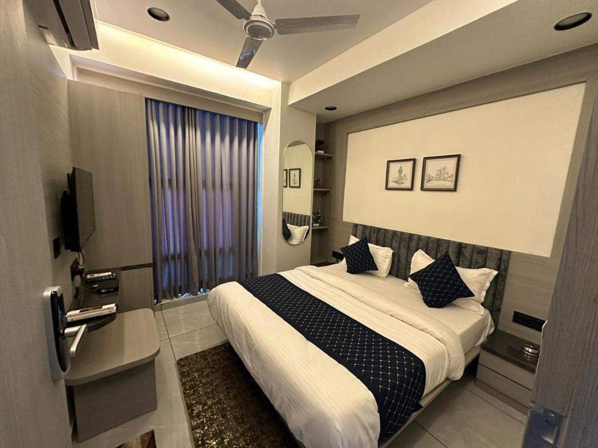 Hotel Asiana Sky Motera Ahmedabad Esterno foto